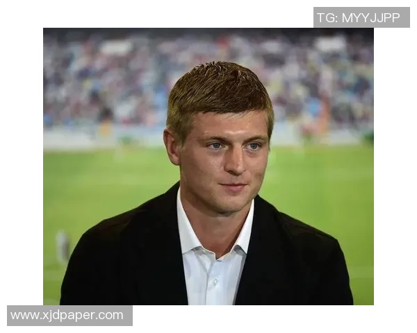 全球足球传奇人物盘点 十大国际顶级球星谁与争锋